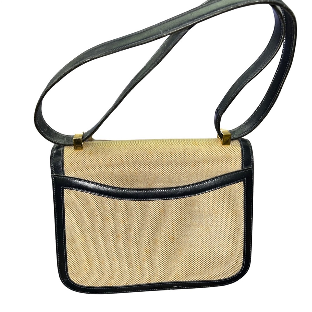 Hermes Purse - Picture 2 of 2